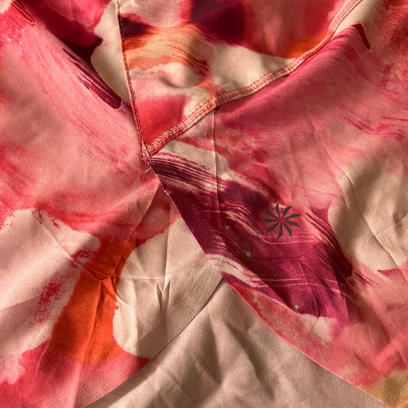 Athleta Run With It shorts, Medium - Picture 4 of 6